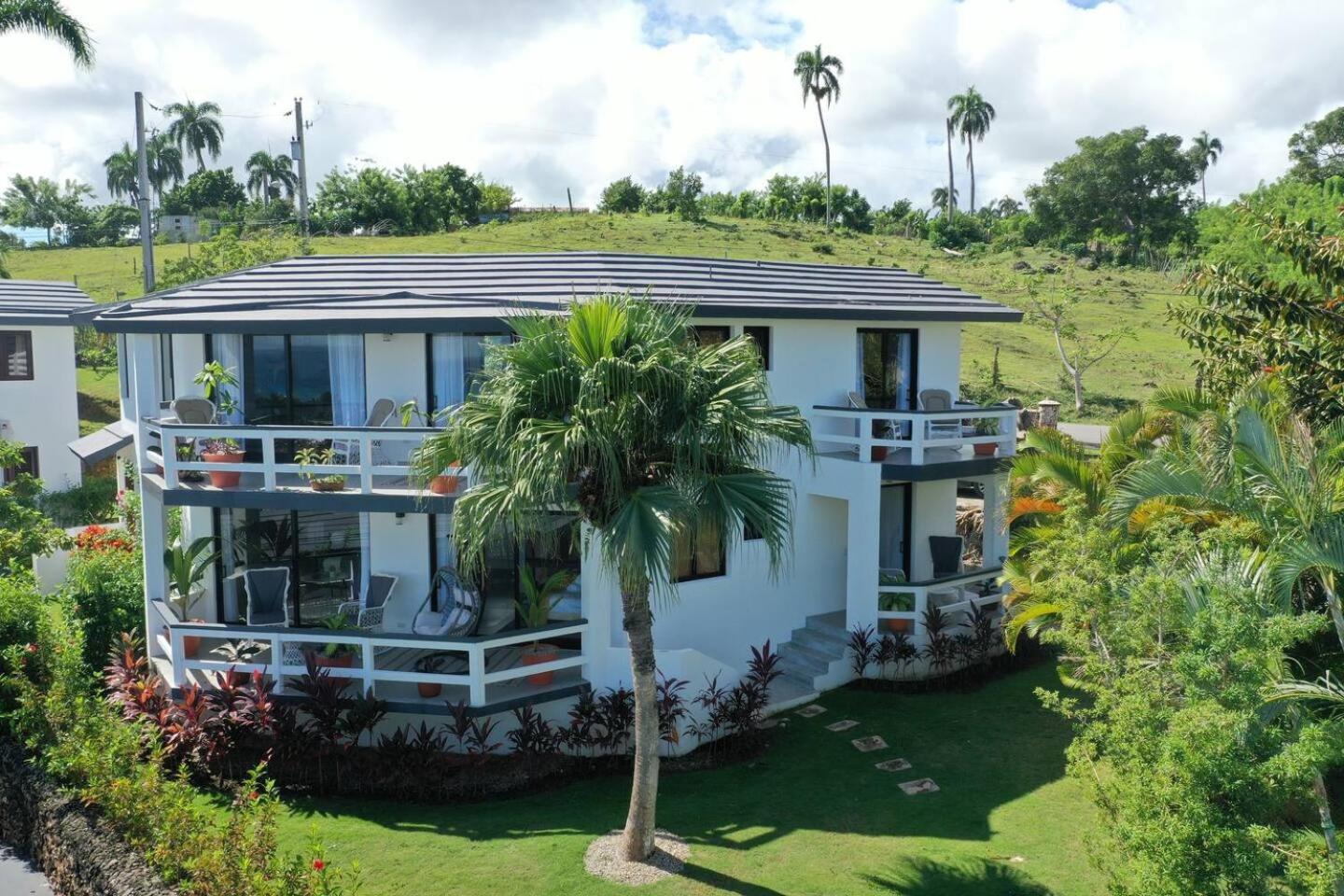 Catalina, Cabrera Oceanview Multi 2 Bd 2 Bath Condo Units With Balcony And Pool Luaran gambar