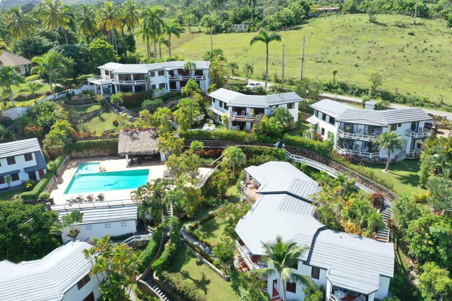 Catalina, Cabrera Oceanview Multi 2 Bd 2 Bath Condo Units With Balcony And Pool Luaran gambar