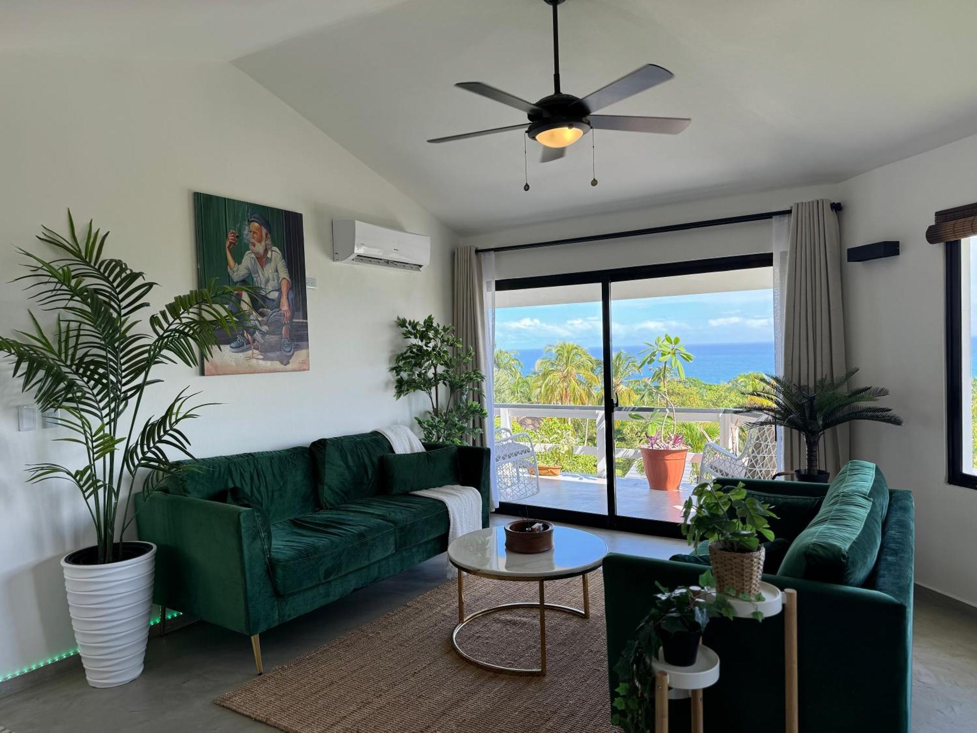Catalina, Cabrera Oceanview Multi 2 Bd 2 Bath Condo Units With Balcony And Pool Luaran gambar
