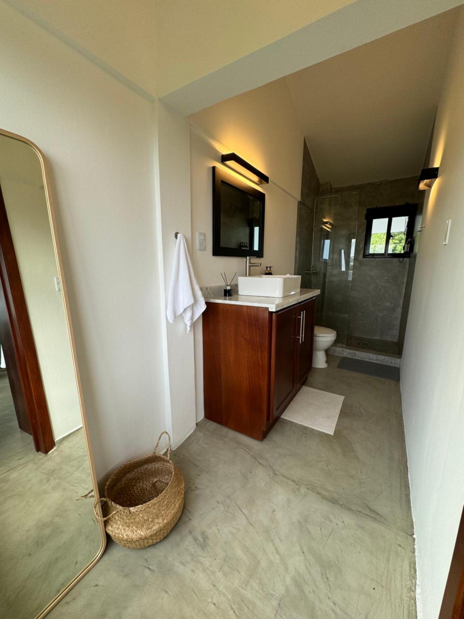 Catalina, Cabrera Oceanview Multi 2 Bd 2 Bath Condo Units With Balcony And Pool Luaran gambar