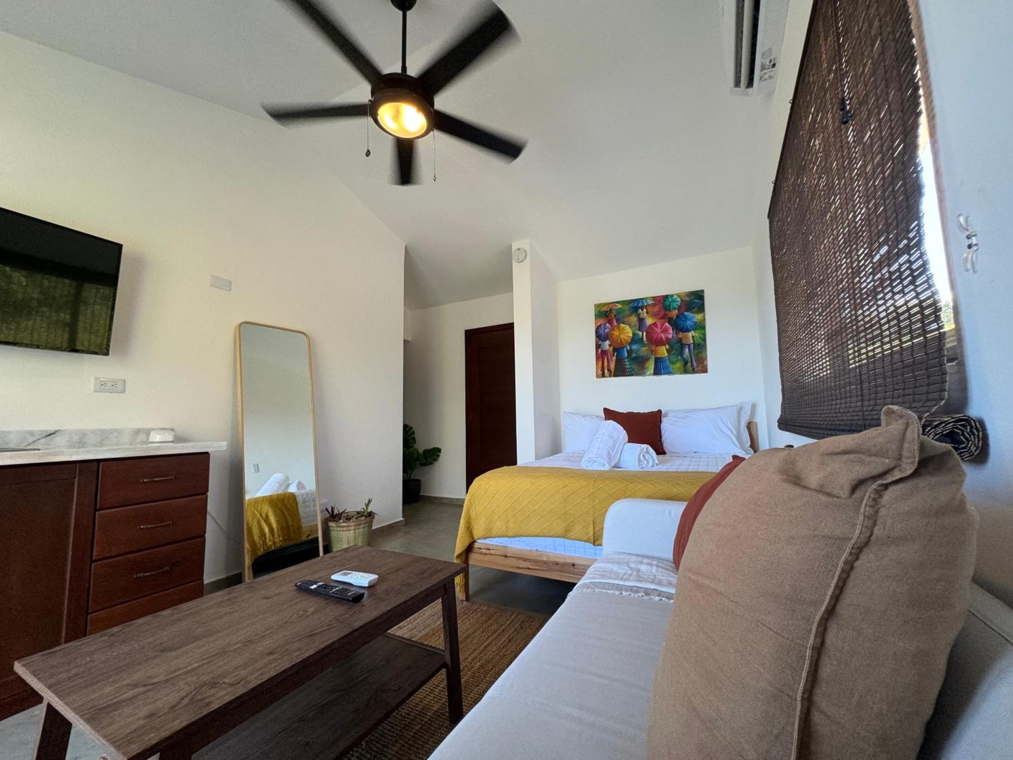 Catalina, Cabrera Oceanview Multi 2 Bd 2 Bath Condo Units With Balcony And Pool Luaran gambar