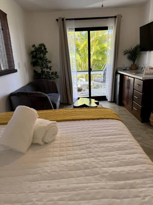 Catalina, Cabrera Oceanview Multi 2 Bd 2 Bath Condo Units With Balcony And Pool Luaran gambar