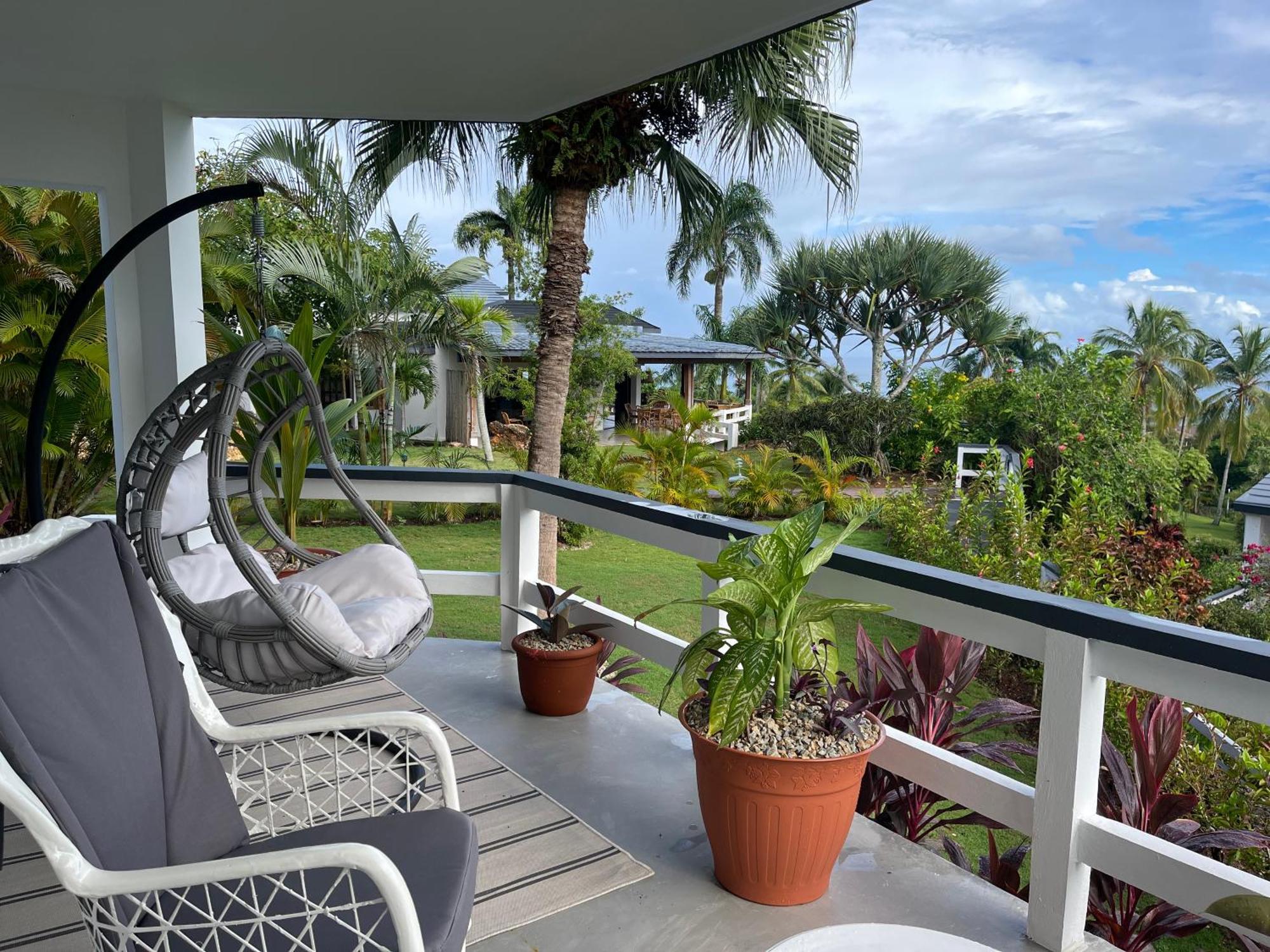 Catalina, Cabrera Oceanview Multi 2 Bd 2 Bath Condo Units With Balcony And Pool Luaran gambar